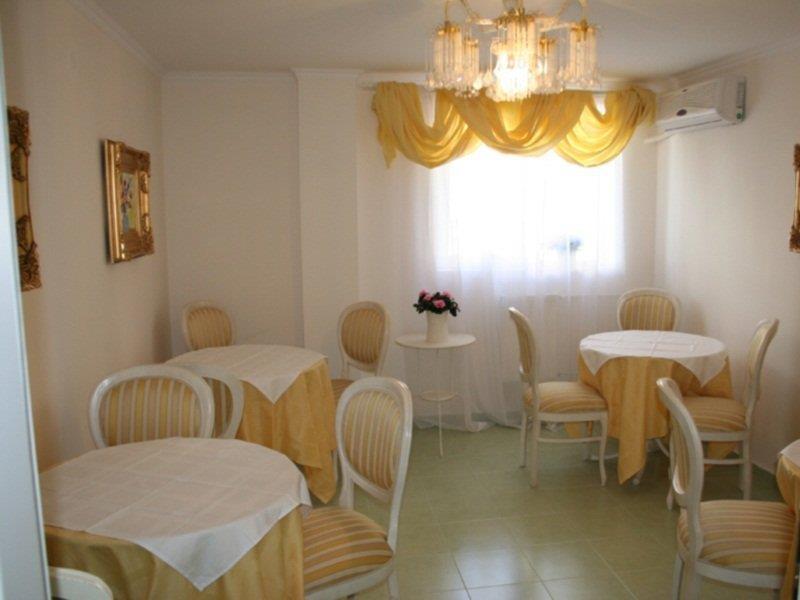 Hotel Nelisse Bucarest Restaurante foto